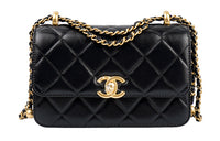 CHANEL 19Bag Calfskin With Gold Metal Black