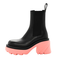 Bottega Veneta The Flash Chelsea Boots Black/Pink