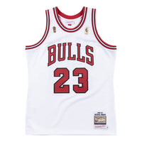 Mitchell & Ness NBA Authentic Jersey Chicago Bulls 1996-97 Michael Jordan 'White Red' AJY4CP19013-CBUWHIT96MJO