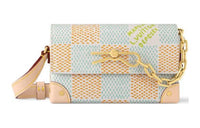 LOUIS VUITTON Steamer Wearable Wallet