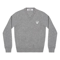 (WMNS) COMME des GARCONS PLAY V-Neck Pullover White Emblem 'Grey' AZ-N063-051-1