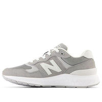 (WMNS) New Balance Walking Fresh Foam 880 v6 ' Grey White' WW880CG6