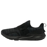 (WMNS) Under Armour Surge 3 Slip 'Triple Black' 3026507-002