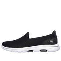 (WMNS) Skechers Go Walk 5 'Black White' 15901-BKW