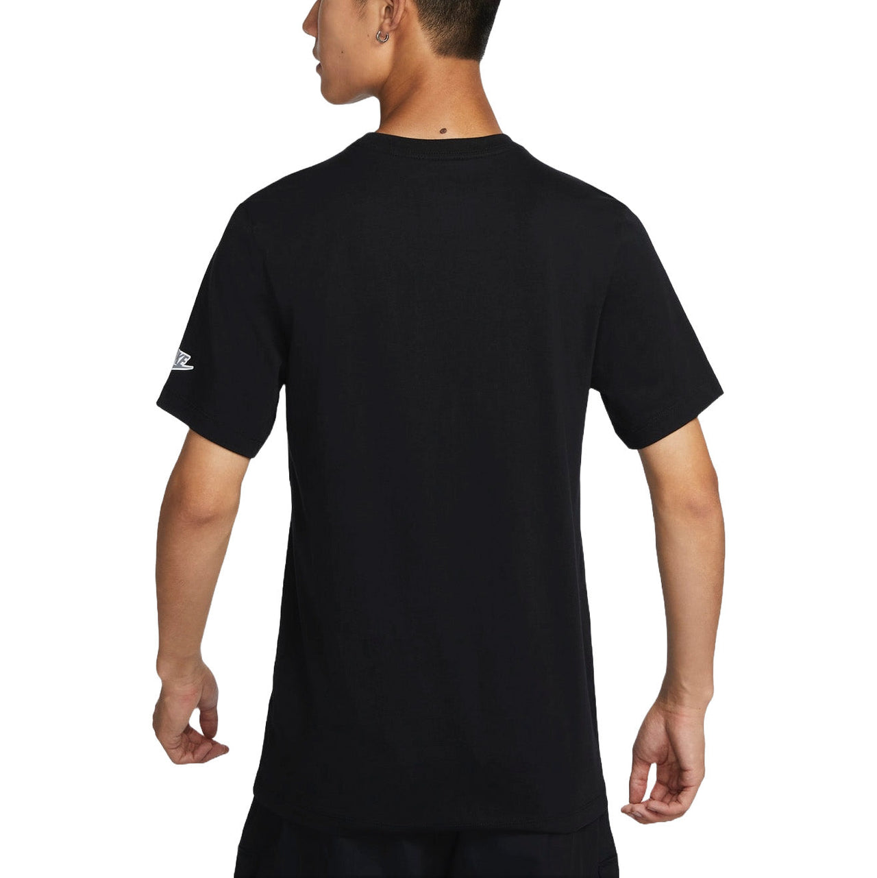 Nike Club Graphic T-Shirt Asia Sizing 'Black' FZ5420-010