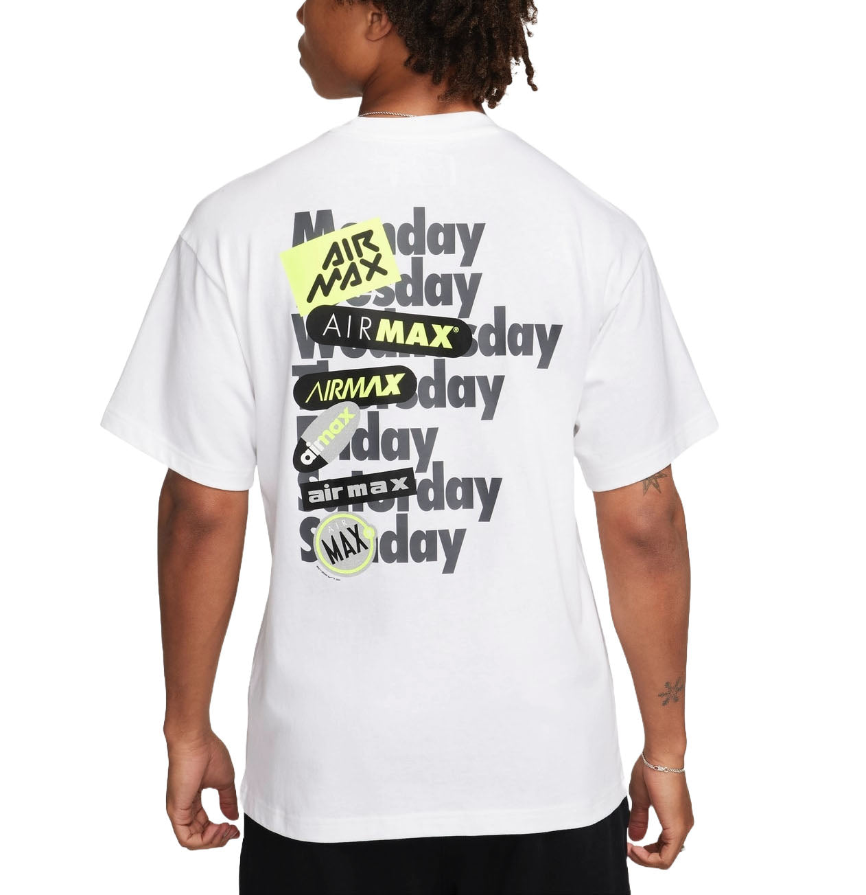 Nike Air Max Day T-Shirt Asia Sizing 'White Black' FZ7619-100