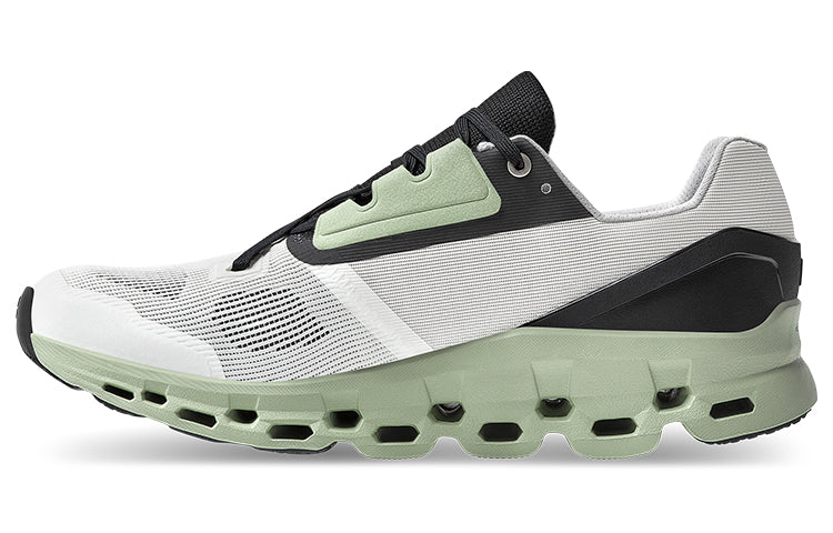 On Running Cloudstratus 'White Black Green' 39.99212