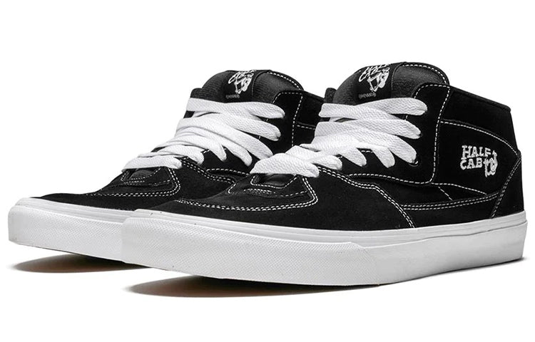 Vans Half Cab 'Black' VN000DZ3BLK