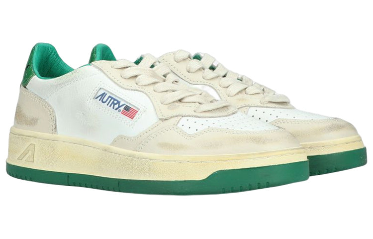 (WMNS) Autry Medalist Low Super Vintage Sneakers 'White Green' AVLW-CL02