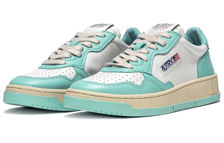 (WMNS) AUTRY Medalist Low Top Bicolor 'White Teal' AULW-WB20