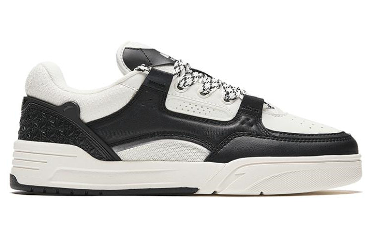 (WMNS) ANTA AOJIE Skateboarding Shoes 'White Black' 922348040-1