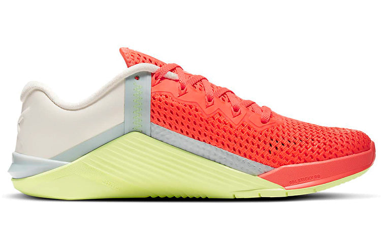 (WMNS) Nike Metcon 6 'Bright Mango Light Zitron' AT3160-800