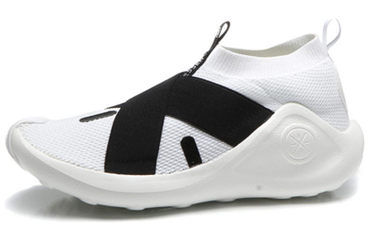 Li-Ning Wade Essence Elastic Slip-On ABCM097-4