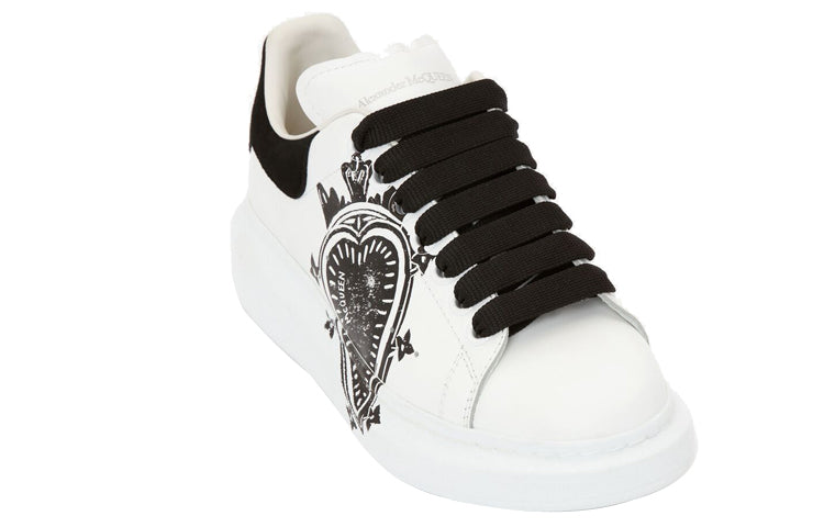 (WMNS) Alexander McQueen Leather Heart Logo Lace Up Oversized Sneakers 'White Black' 667570WIAF39061