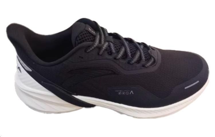 ANTA The Sting 4 'Black White' 112335520S-1