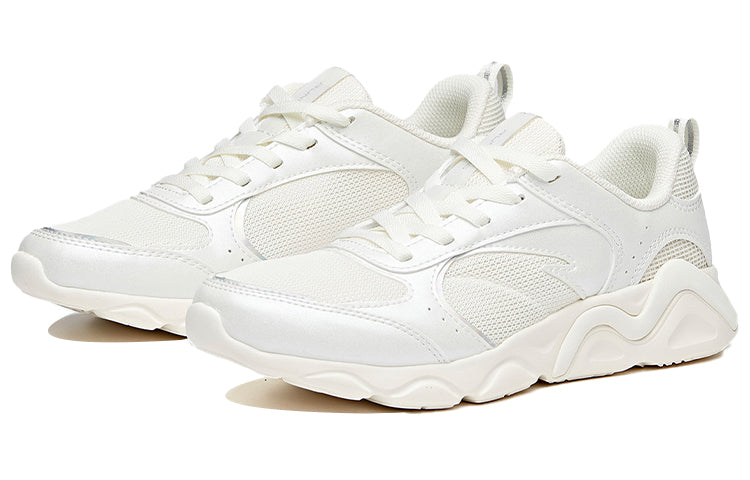(WMNS) ANTA Running Series Sneakers 'White' 122015570-4