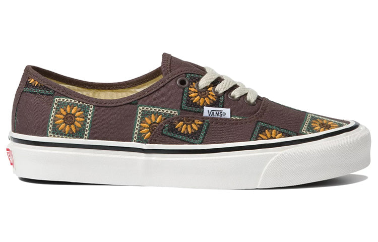 Vans Authentic 44 Low Tops Skateboarding Shoes Unisex Brown VN0A7Q5CCHC