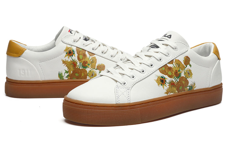(WMNS) FILA Low-Top Sneakers White/Coffee F12W216209FBA