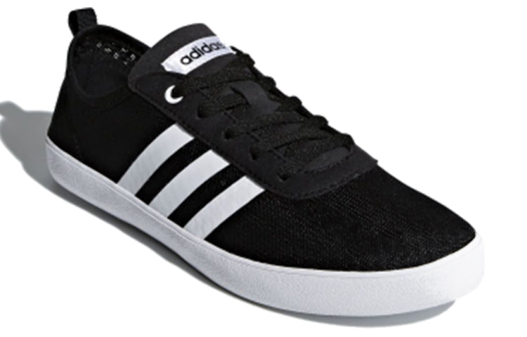 (WMNS) adidas QT Vulc 2.0 'Black White' DB1386