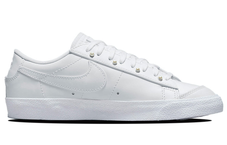 (WMNS) Nike Blazer Low 77 SE DJ9953-100