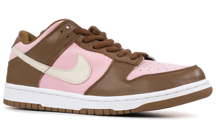 Nike x Stussy SB Dunk Low Pro 'Cherry' 304292-671