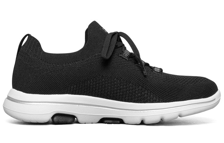 (WMNS) Skechers Go Walk 5 Black/White 124010-BKW