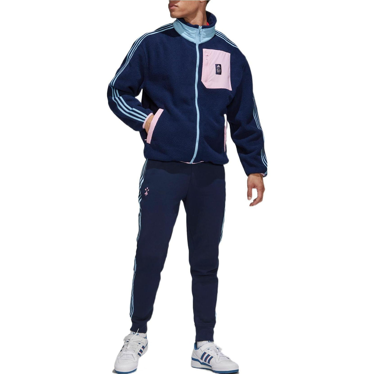 adidas Logo HF4040