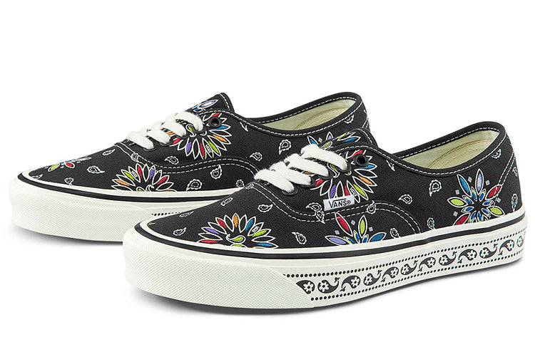 Vans Authentic 44 DX 'Paisley - Black' VN0A54F29GG