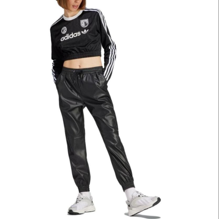(WMNS) adidas Long Sleeve Crop Tee 'Black' IR9802