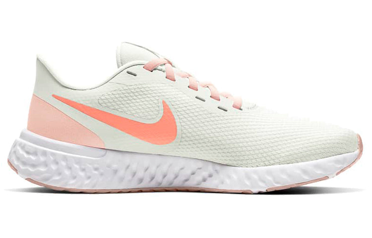 (WMNS) Nike Revolution 5 'White Orange Pearl' BQ3207-109