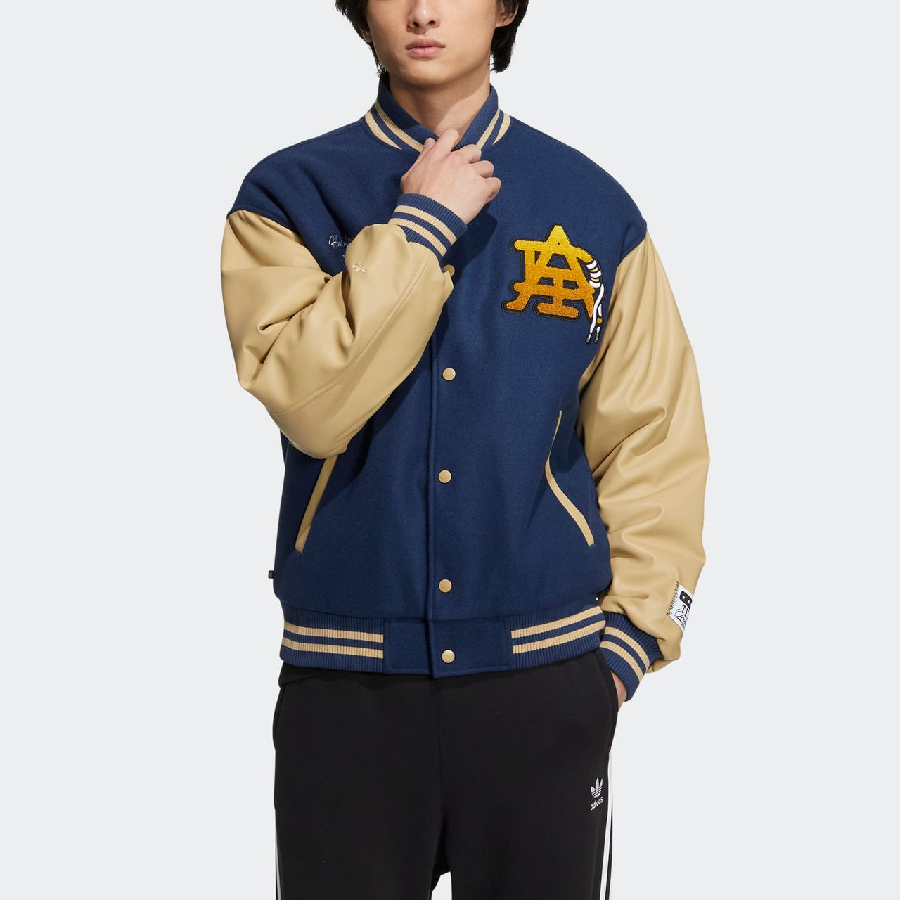 adidas originals Mc Varsity Jkt HZ7092