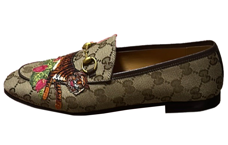 (WMNS) Gucci Embroidered Round Toe Loafer 'Beige' 687584-KY980-9763