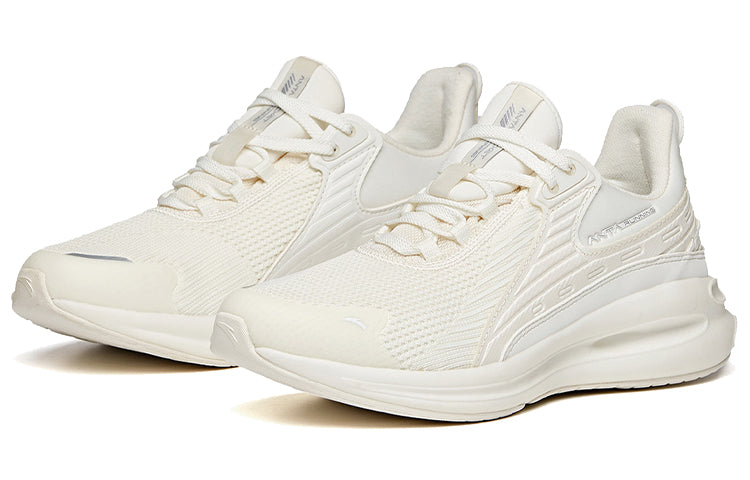 (WMNS) ANTA Running Life Series Sneakers 'Ivory White' 12945587-7