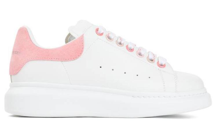 (WMNS) Alexander McQueen Oversized Sneakers 'Pink White' 718139WIEEU8772