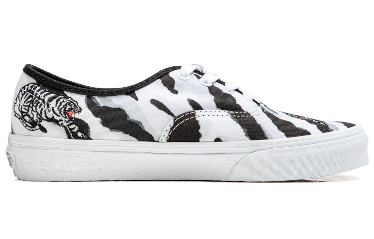 Vans Unisex Authentic Low-Top Sneakers Black/White VN0A5KRDWHT