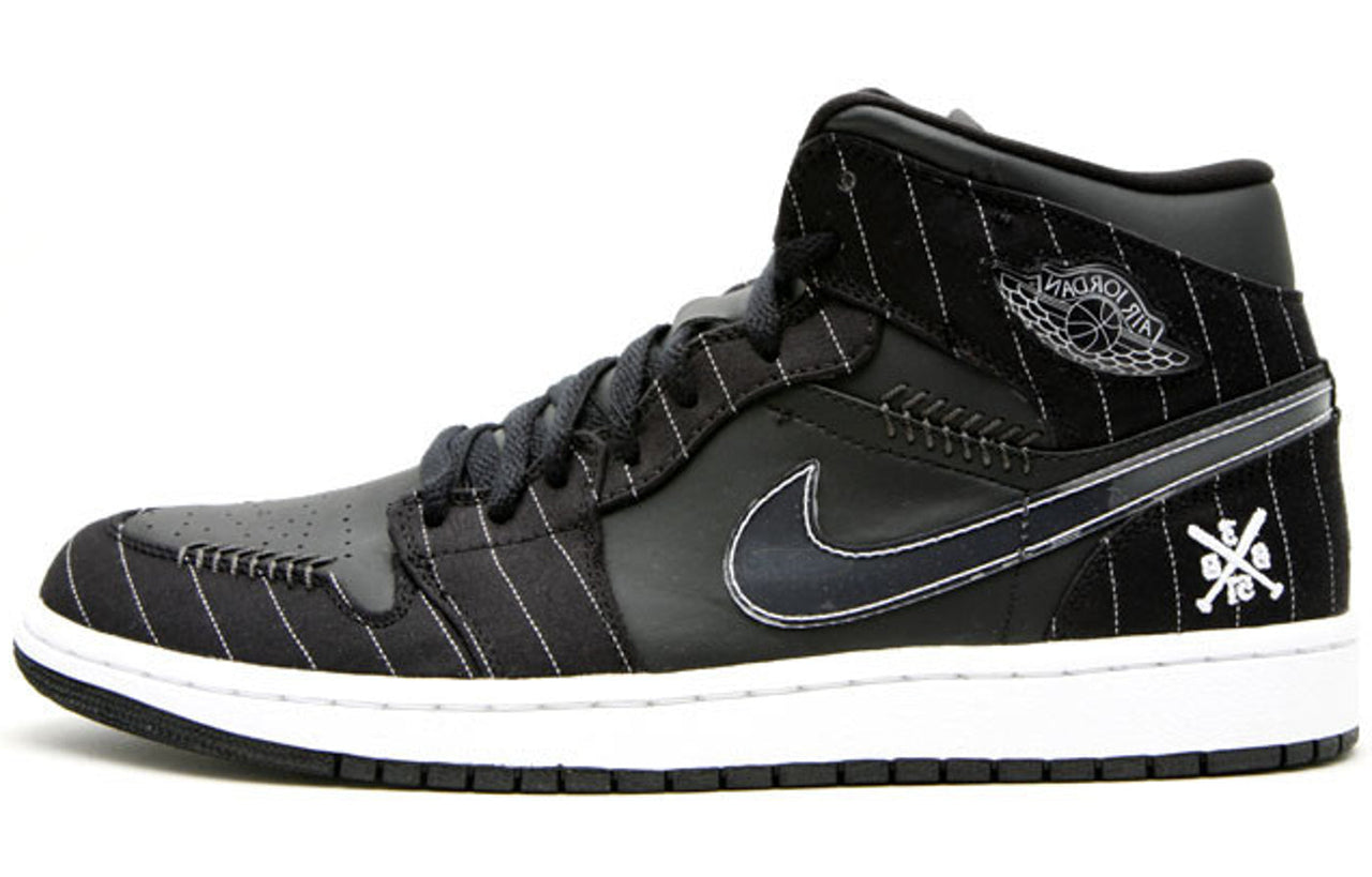 Air Jordan 1 Retro 'Barons - Away' 325514-012