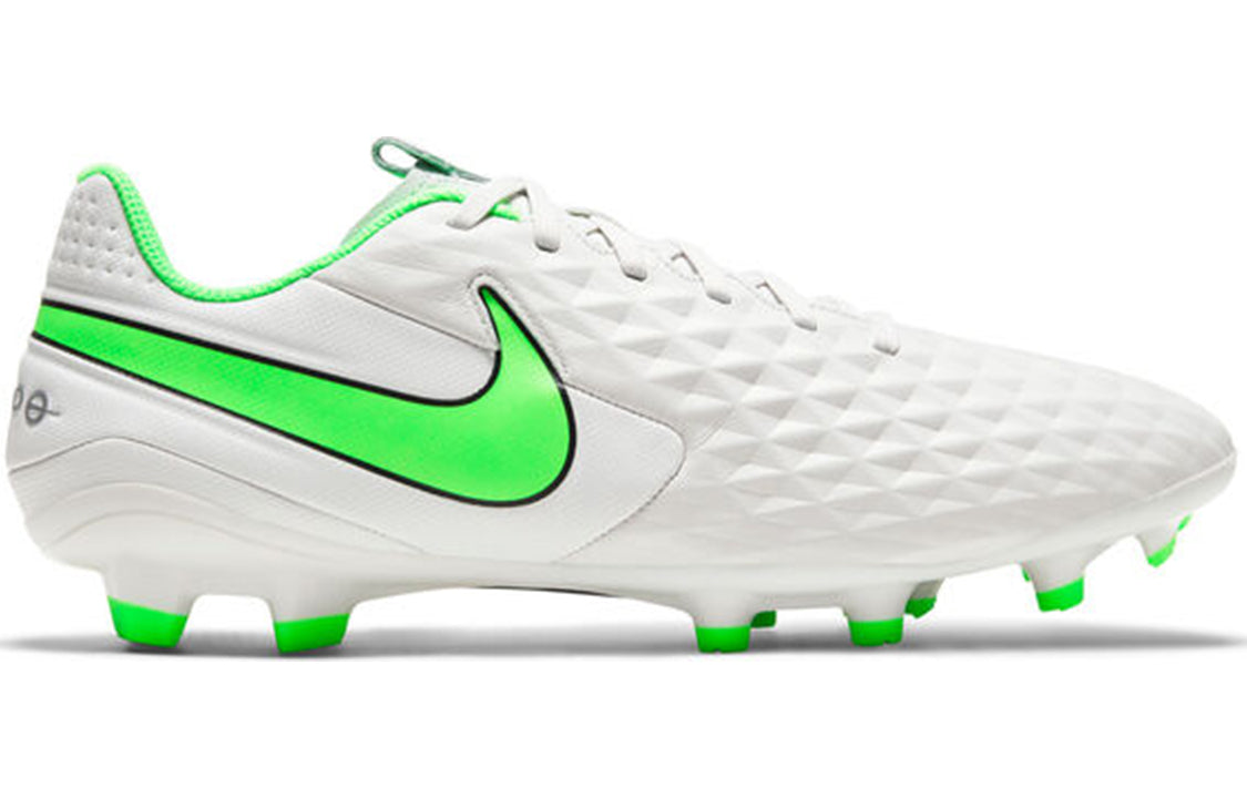 Nike Tiempo Legend 8 Academy MG Light silver AT5292-030