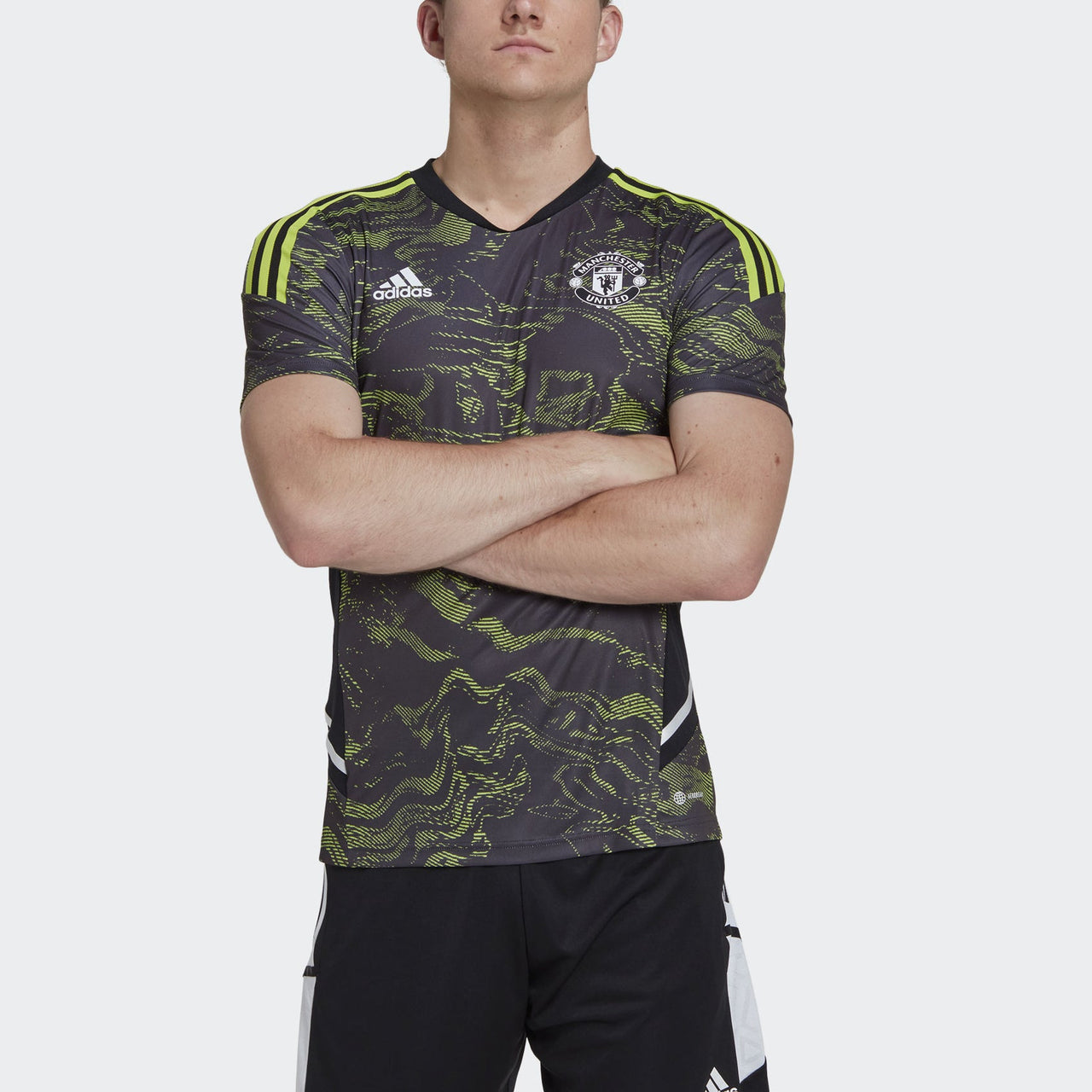 adidas Manchester United Condivo 22 Training Jersey HE6682
