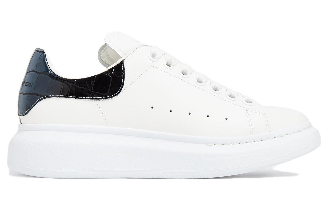 (WMNS) Alexander McQueen Oversized Sneakers 'White Snake Black' 718233WIDJA8851