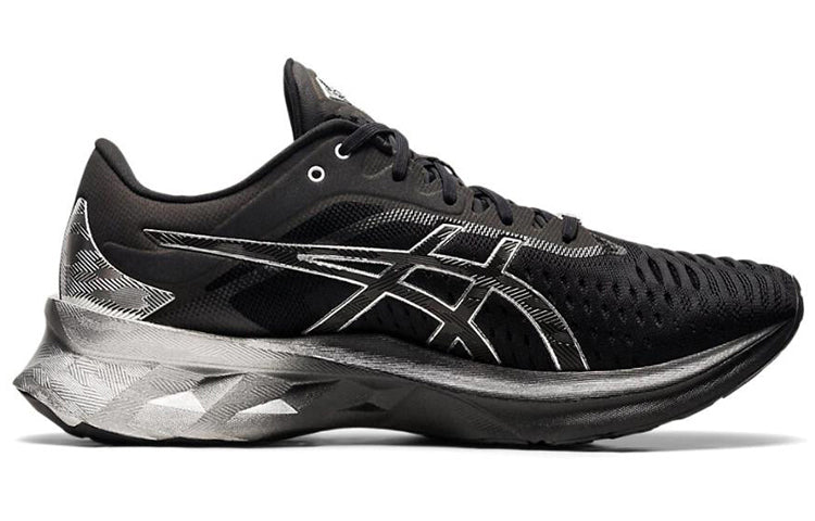 ASICS Novablast 'Black Pure Silver' 1011B157-001