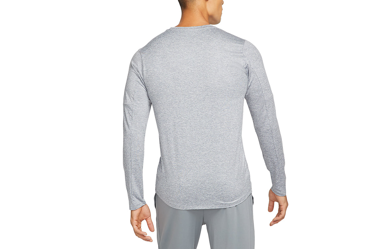 Men's Nike Reflective Logo Training Sports Running Long Sleeves Light Grey T-Shirt DD4755-084