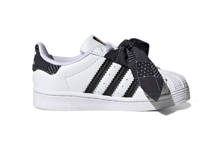 (TD) adidas originals Superstar 'White Gold Black' Q47380