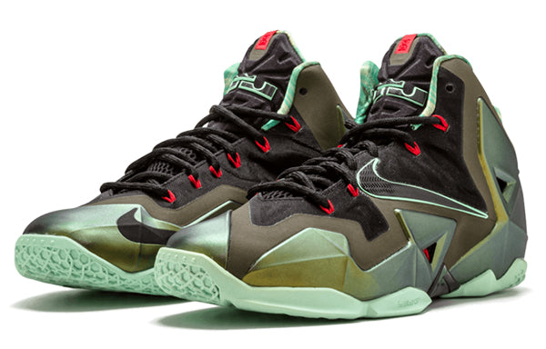 Nike LeBron 11 'King's Pride' 616175-700