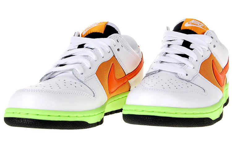 (WMNS) Nike Dunk Low 'White Orange Blaze' 317813-181