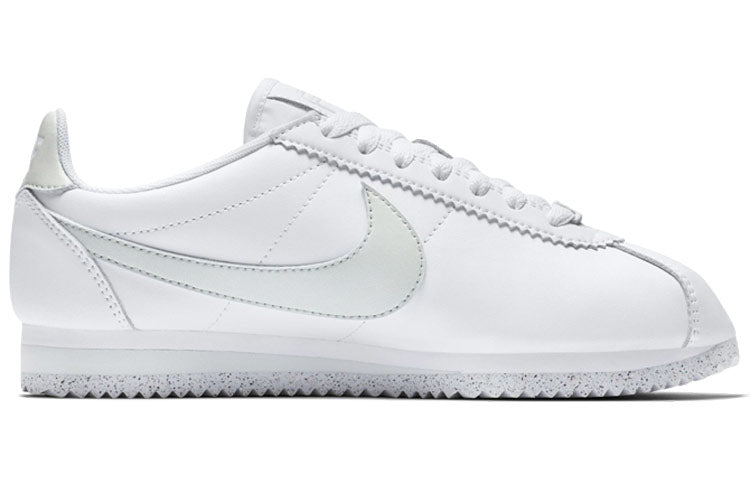 (WMNS) Nike Classic Cortez Flyleather 'White Light Silver' AR4874-100