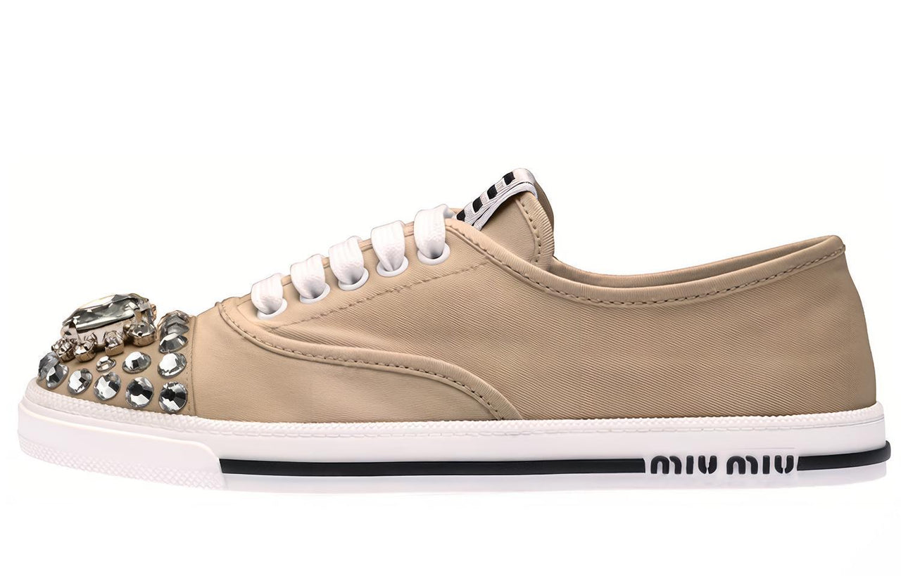MIU MIU Low-Top Casual Shoes Women's Gray