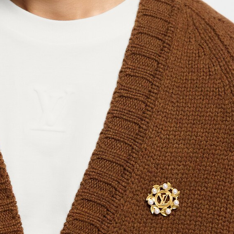 LOUIS VUITTON Pearls Flower Brooch