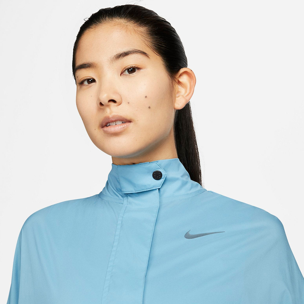 (WMNS) Nike Windbreaker Run Division Jacket Asia Sizing 'Blue' DQ5958-424