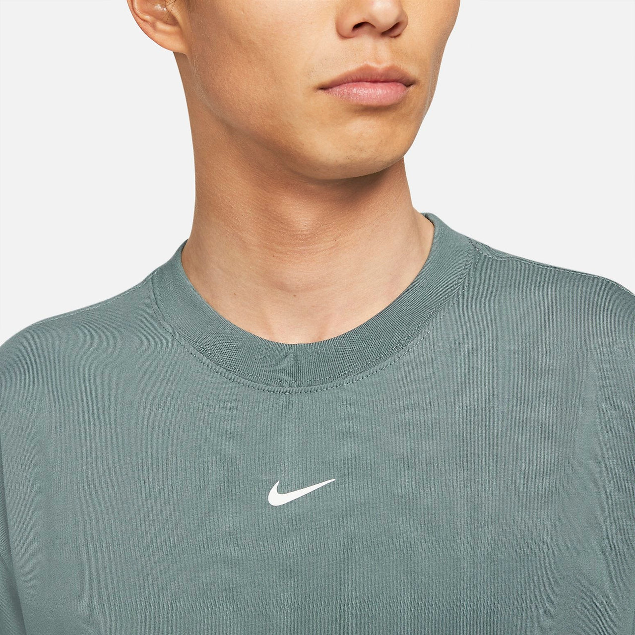 Nike Logo Sportswear T-Shirt 'Green' DJ0499-387