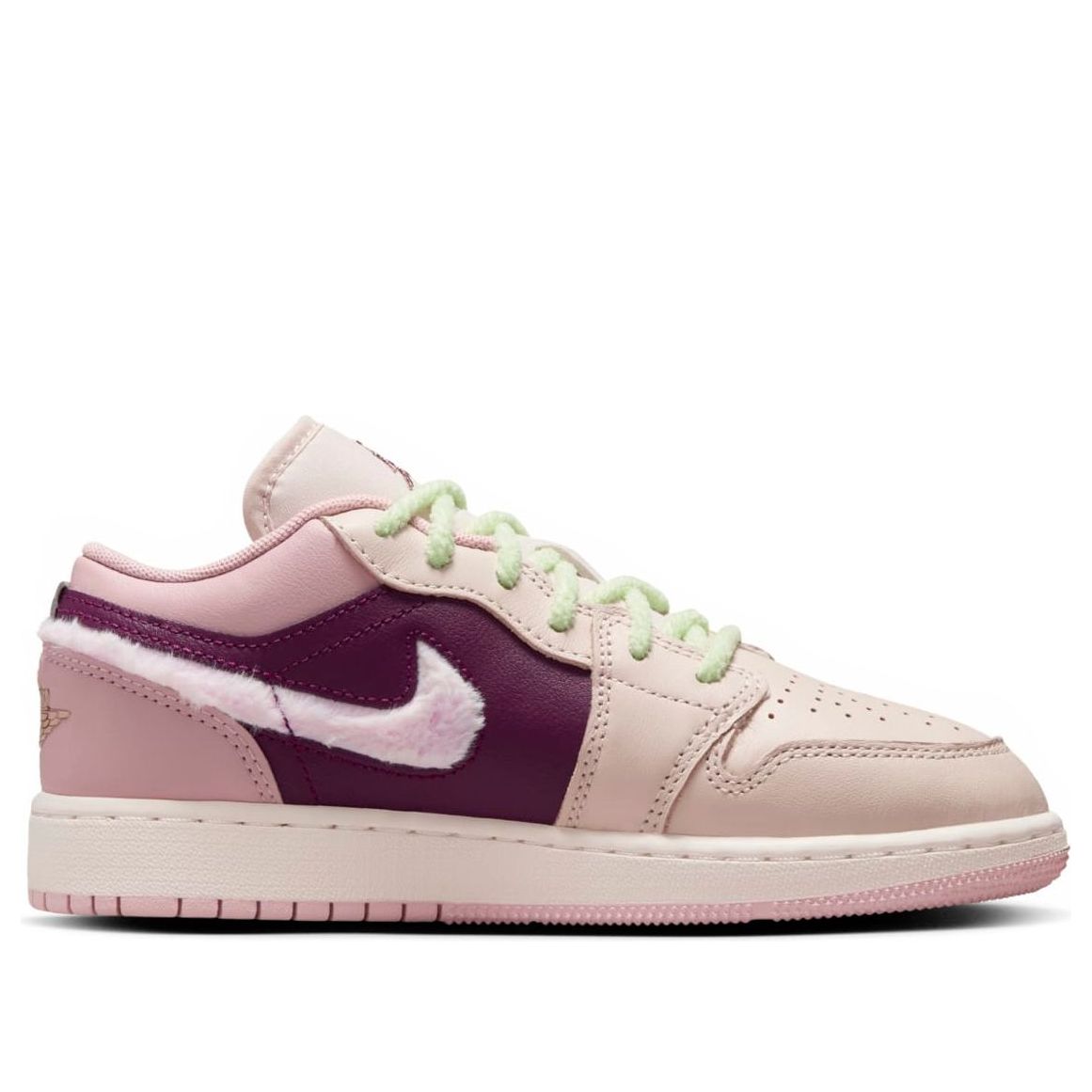 (GS) Air Jordan 1 Low SE 'Fur Swoosh' FZ3928-200